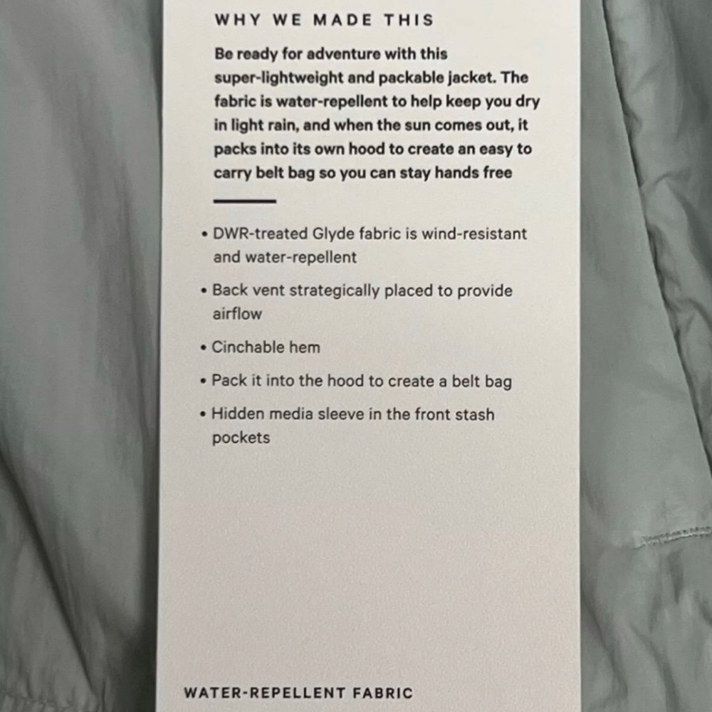 Lululemon hood lite brand new
